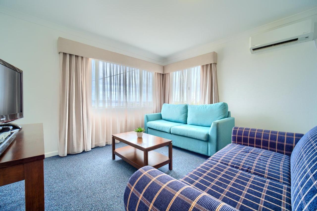 Aparthotel & Albany