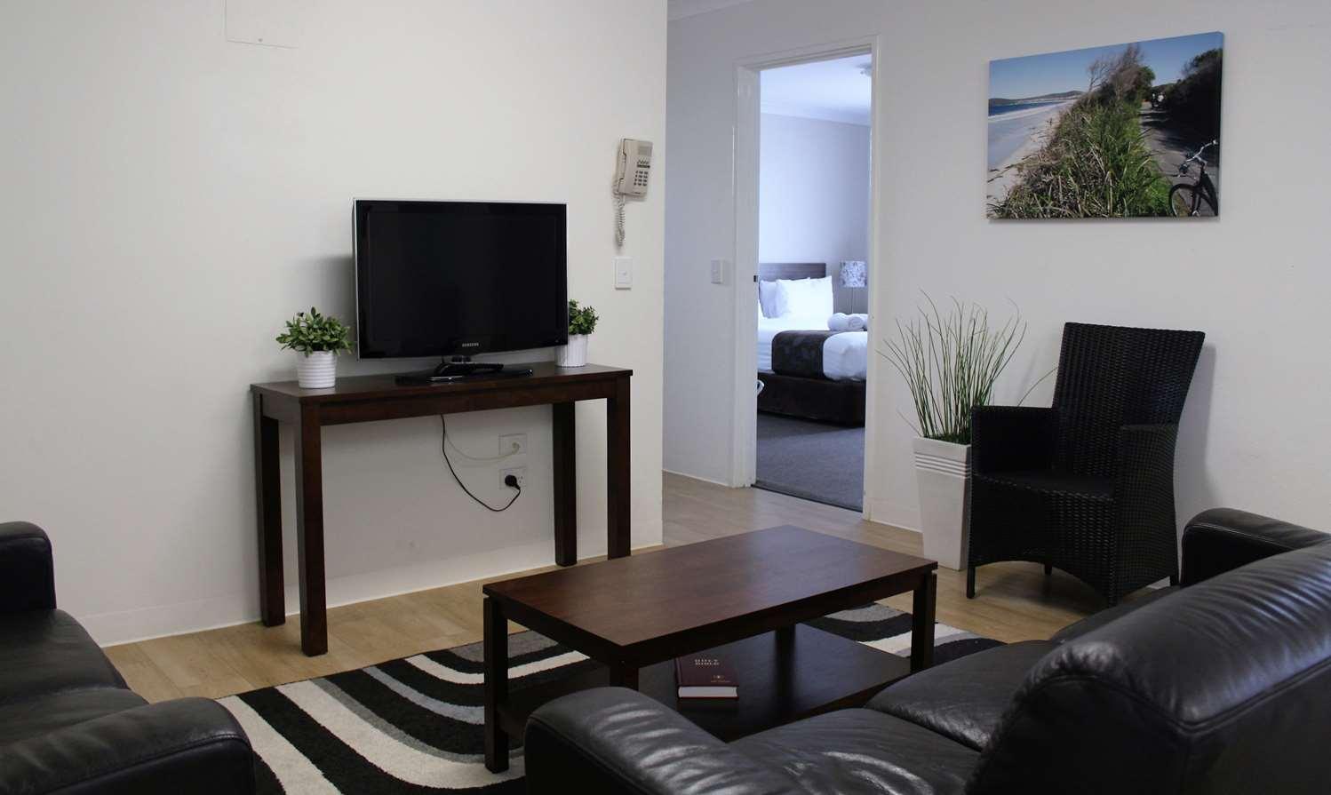 & Aparthotel Albany